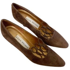 Evan Picone Suede Leather Pointy Toe Heels 8M